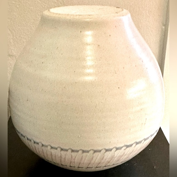 Vintage 80s Huge Studio Art Pottery Bulbous Artisan Vase Blue Rose Stripe Design - Picture 5 of 14